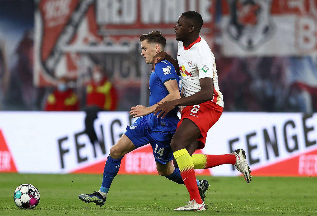 爱游戏入口-包含莱比锡红牛队员因伤报销，教练组紧急应变的词条