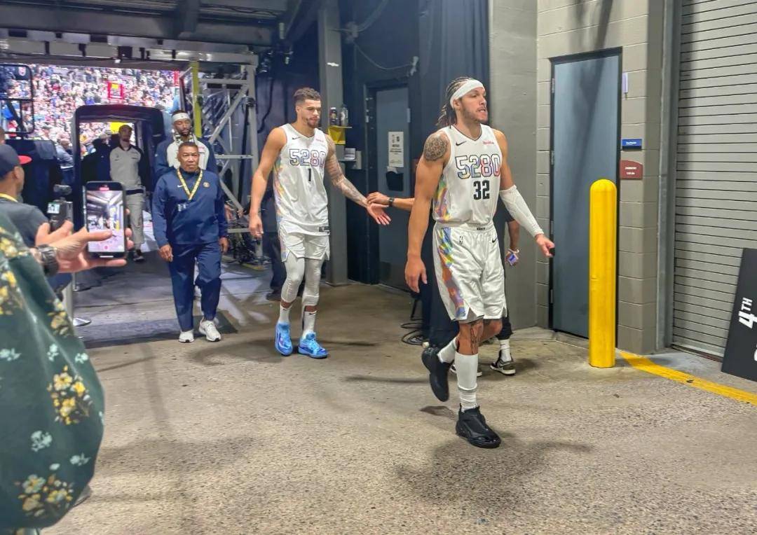 关于掘金球员脚踏实地,逐步提升技术水平的信息 关于掘金球员脚踏实地,逐步提升技术水平的信息