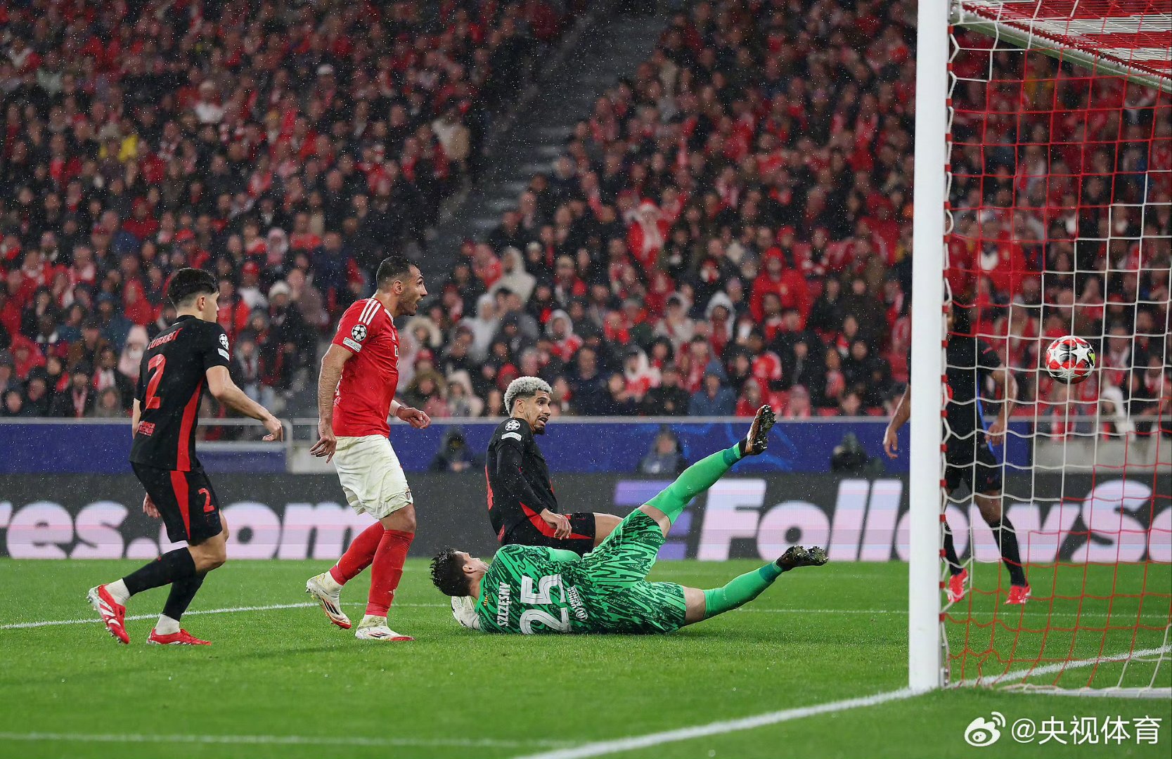 比利时遭法国绝杀难掩失利的遗憾 比利时遭法国绝杀难掩失利的遗憾