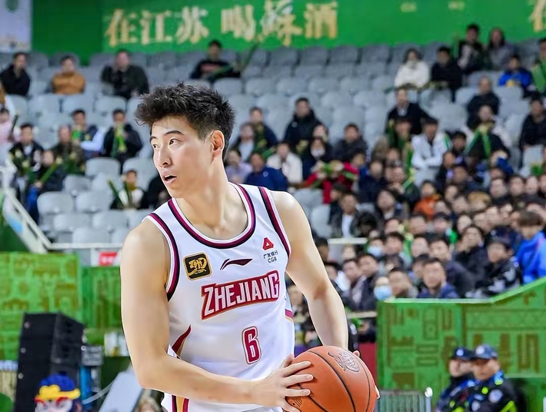 喀麦隆队稳重表现,成功突围八强 喀麦隆队稳重表现,成功突围八强