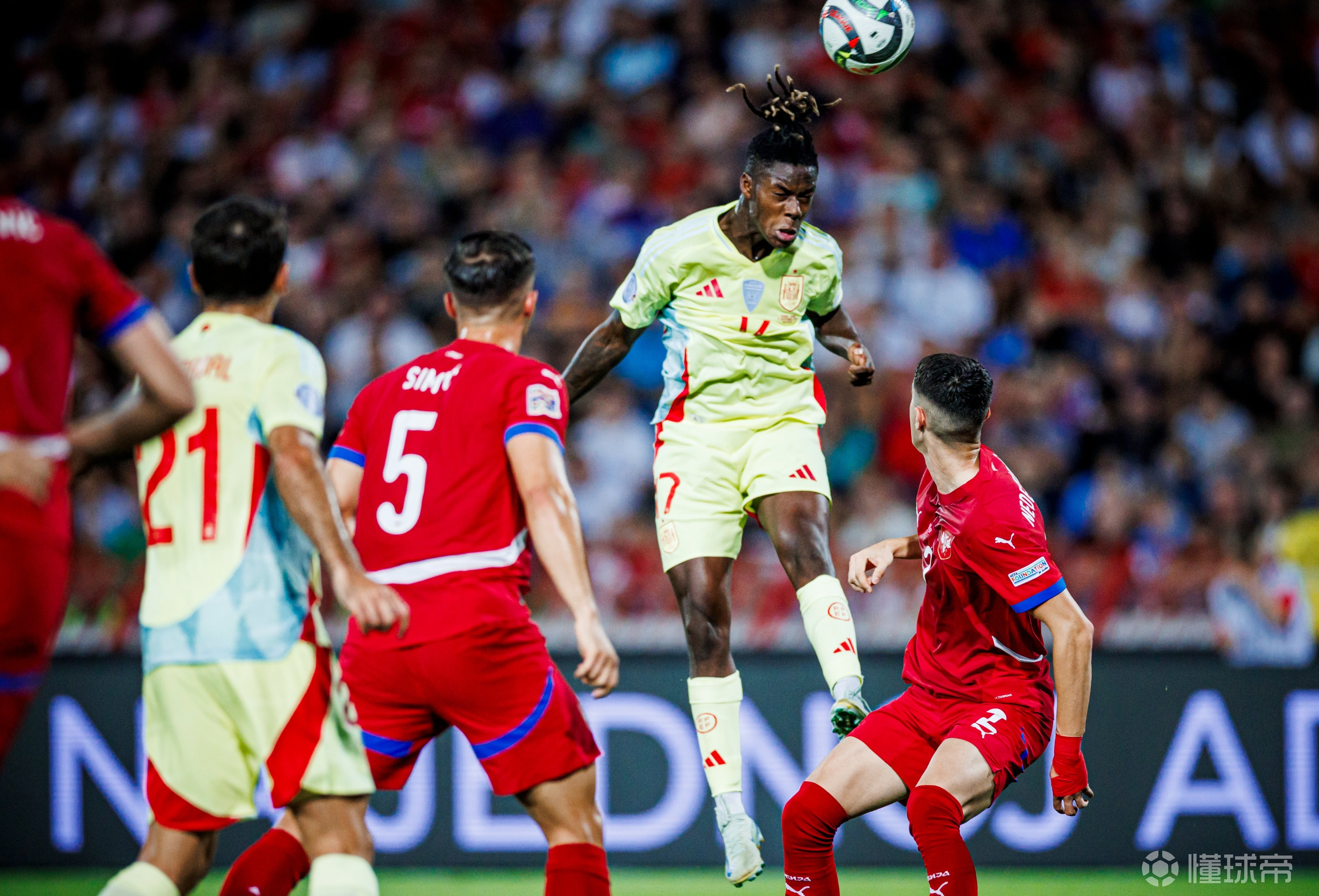 西班牙派遣队员参加全球体育赛事 西班牙派遣队员参加全球体育赛事