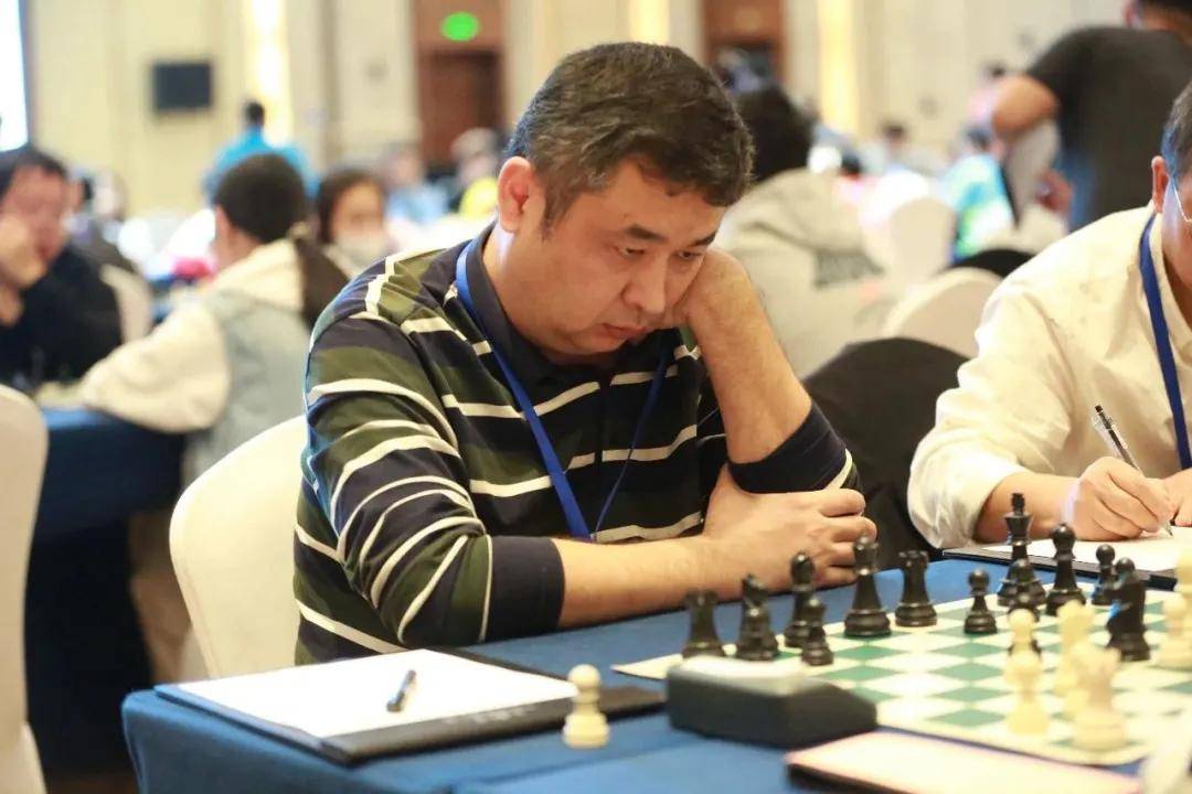 关于新疆队士气昂扬，欲登上冠军宝座的信息