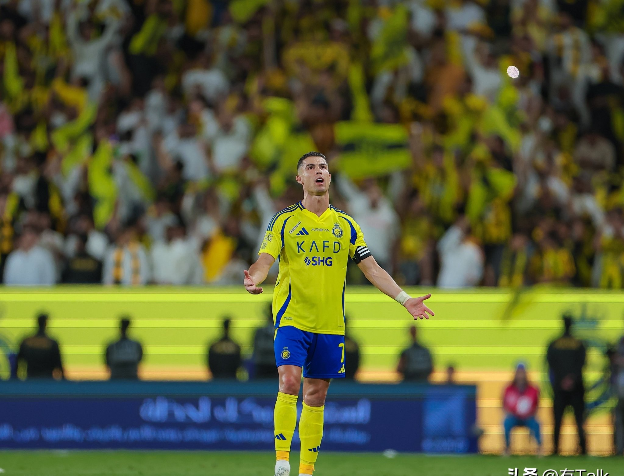 爱游戏app下载-关于世界足坛传出重磅消息，一场精彩对抗俘获球迷心的信息