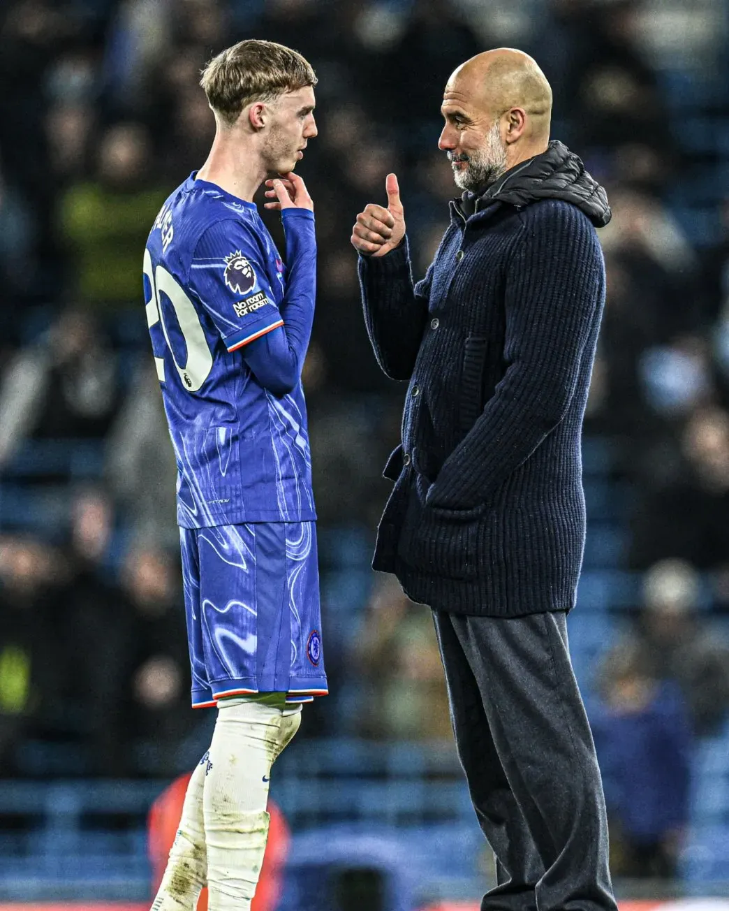 爱游戏体育网站-曼城中场费尔南迪尼奥完成手术，伤情不乐观