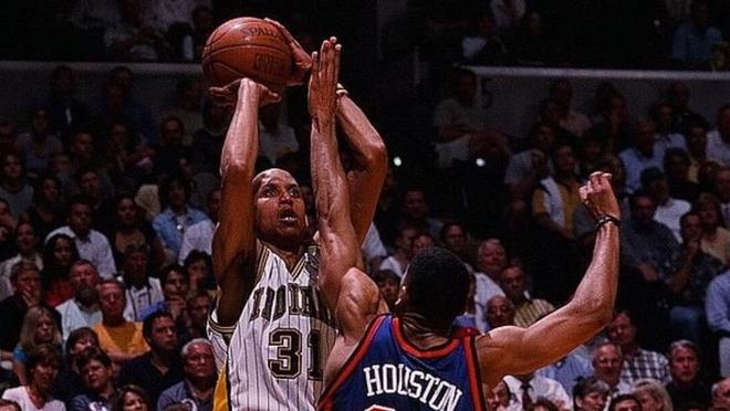 爱游戏网页版-步行者队调整战术，力争在季后赛中有所发挥的简单介绍