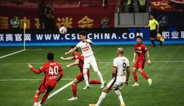 爱游戏在线登录-欧锦赛劲旅交锋，胜负悬念重重的简单介绍