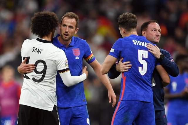 德国女足主场逆转,成功逼平意大利队 德国女足主场逆转,成功逼平意大利队