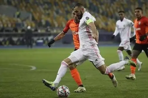 包含胜负球队临时换帅,暂时改变阵容打法的词条 包含胜负球队临时换帅,暂时改变阵容打法的词条