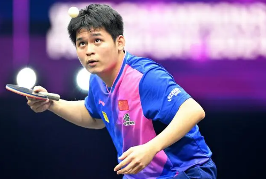 爱游戏网页版入口-法兰克福队员奋力拼搏，取得胜利的简单介绍