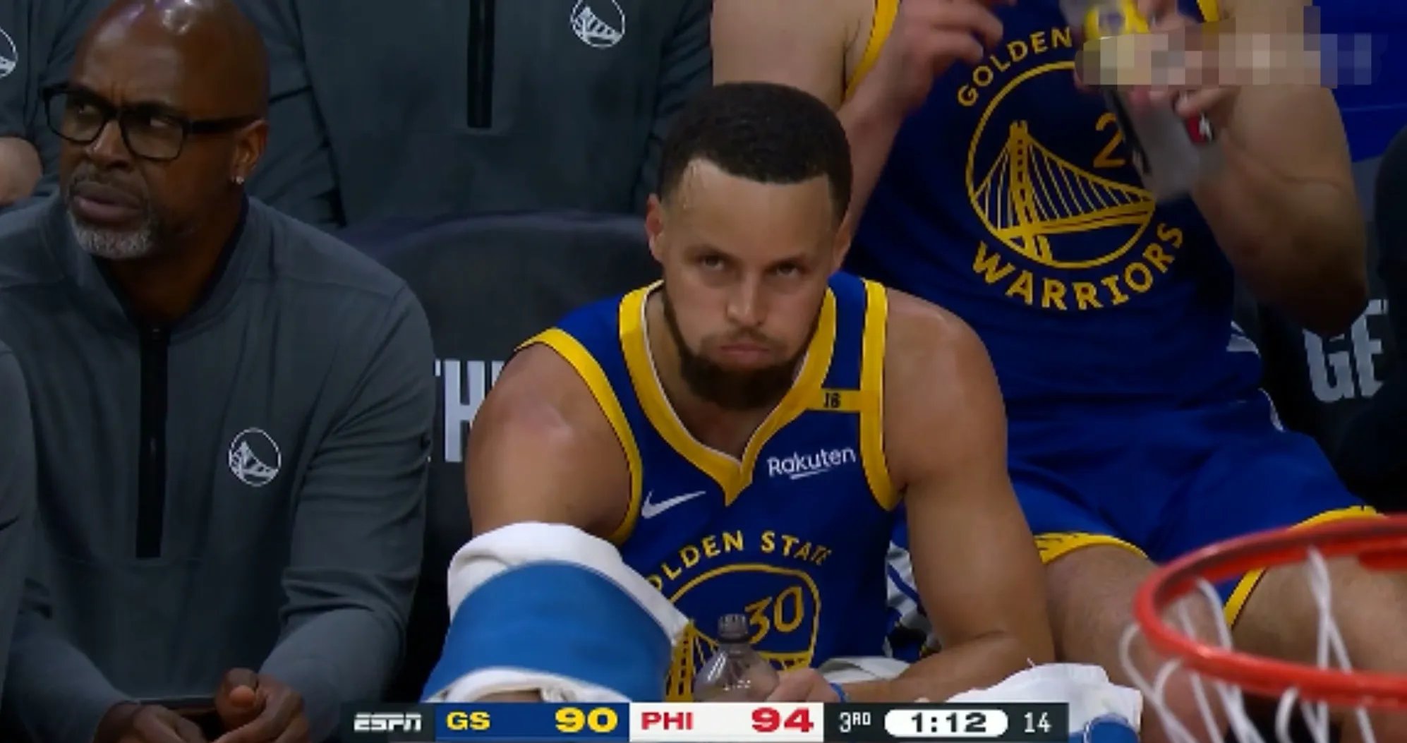 勇士惨败圣安东尼奥，三连败境遇的简单介绍