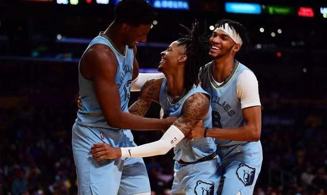 云南男篮战胜强敌,取得胜利 云南男篮战胜强敌,取得胜利