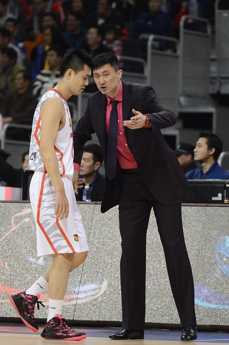 爱游戏中国官网-精妙战术，国内球队争相研究突破带来胜利的简单介绍