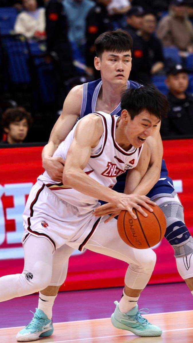 浙江男篮表现不俗,频频欲望战胜对手的简单介绍 浙江男篮表现不俗,频频欲望战胜对手的简单介绍