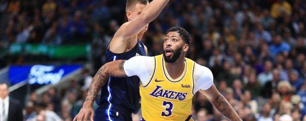 包含雷霆队核心球员膝伤或将缺席本季比赛的词条